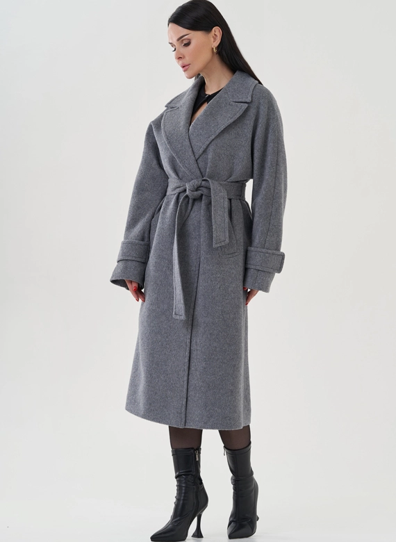 Пальто с английским воротником 