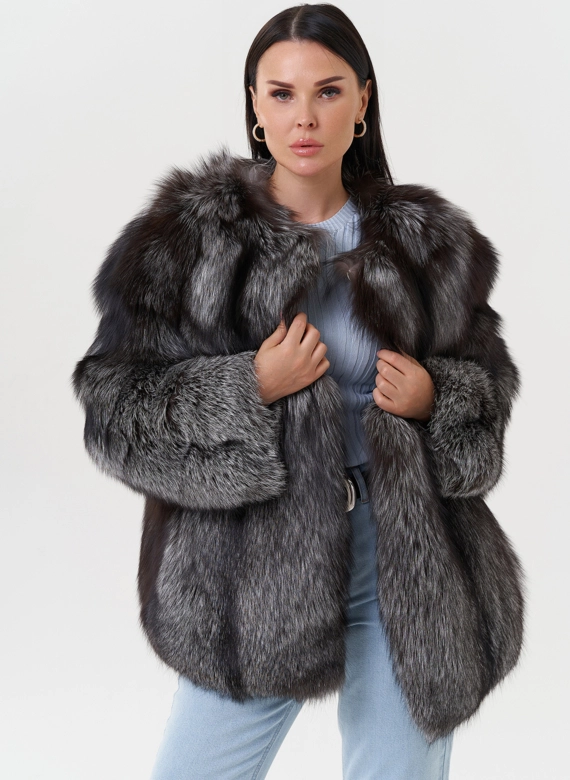 Шуба оверсайз из меха чернобурки