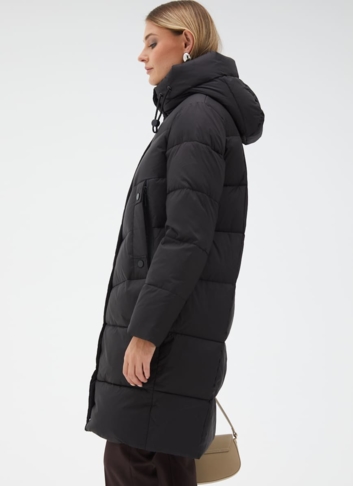 Женский пуховик с капюшоном