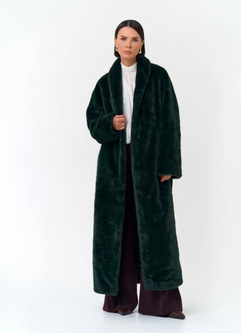 Удлиненная женская дубленка из эко меха