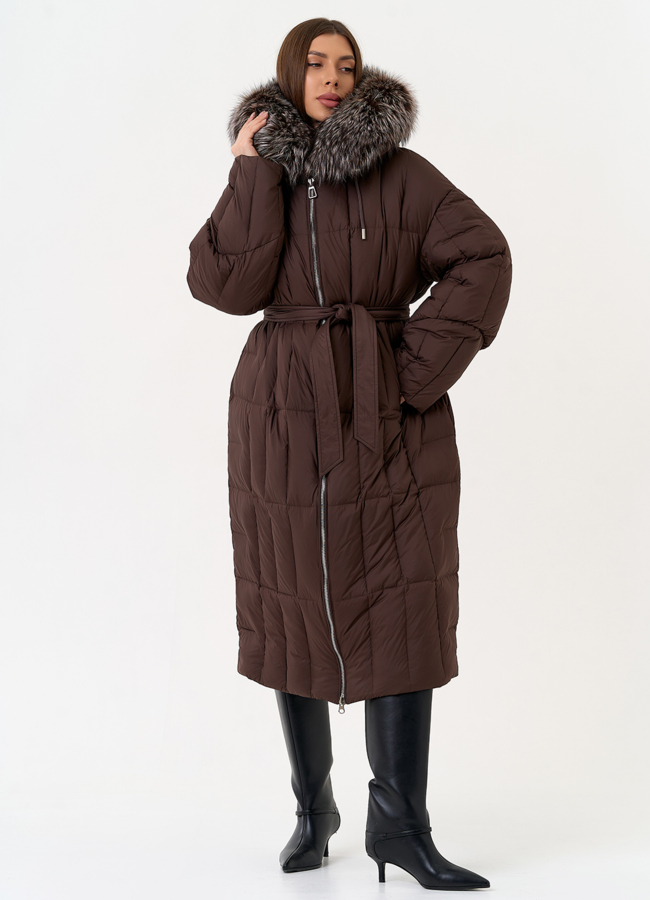 Женский пуховик с отделкой из чернобурой лисы модель № 31702 универмаг малина