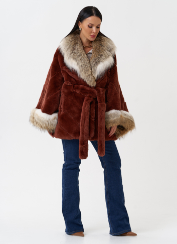 Шуба из кролика с отделкой из меха койота