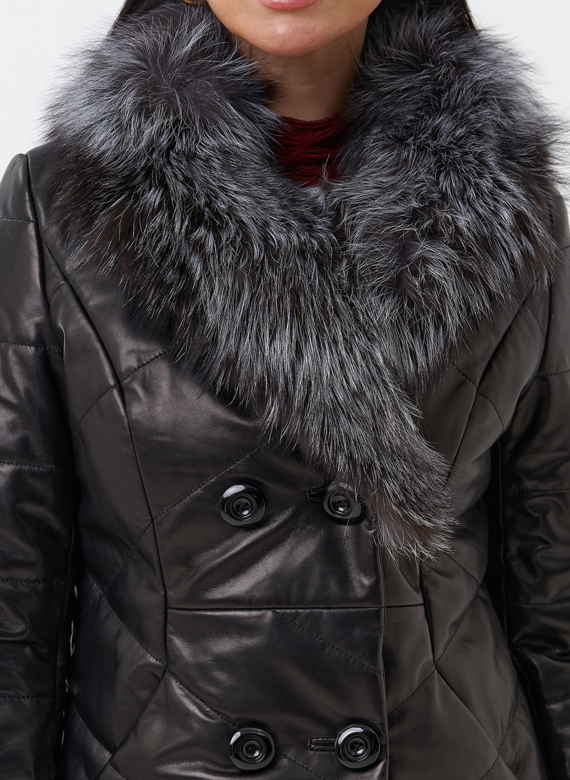 Кожаный пуховик с мехом из чернобурки