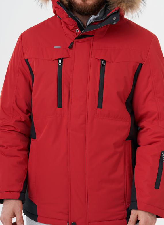 Яркая куртка с капюшоном из меха енота