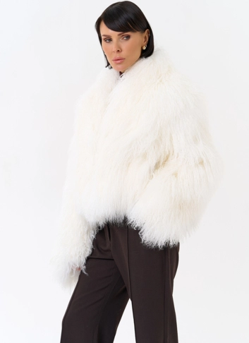 Белая шуба из ламы